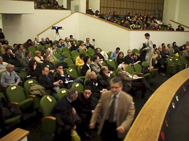 ufx26.jpg (60287 byte)
