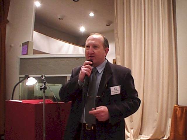 sm17.jpg (27793 byte)