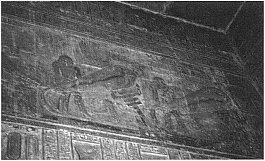 dendera2.jpg (16362 byte)